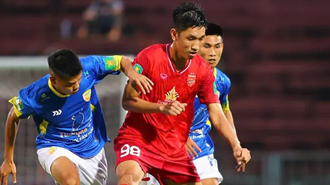 Trọng Đại ghi bàn ở giải hạng Nhất, giúp Long An chiến thắng 